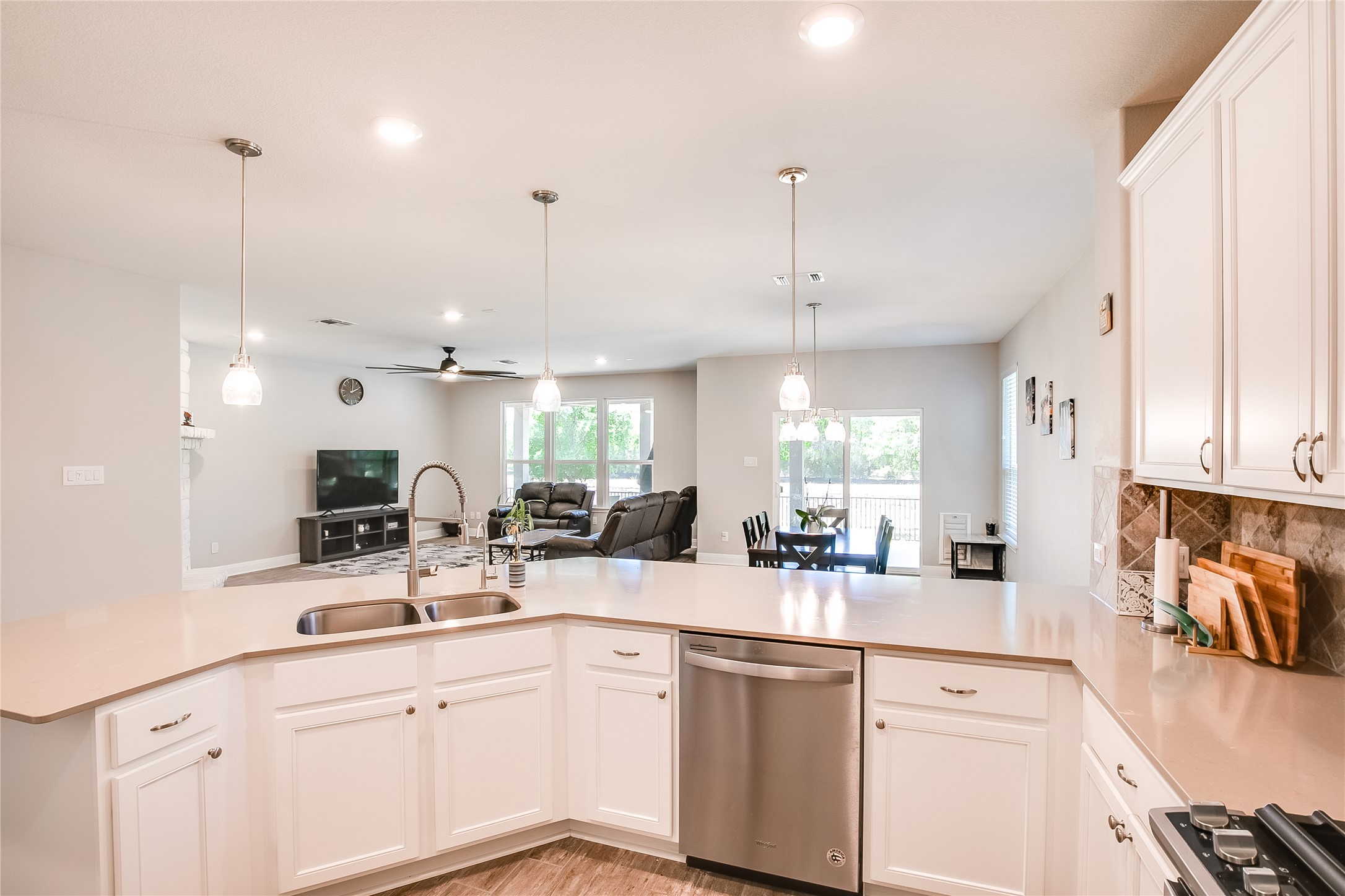 817 Desaix Drive Georgetown, TX 78628 - Photo 12 of 29