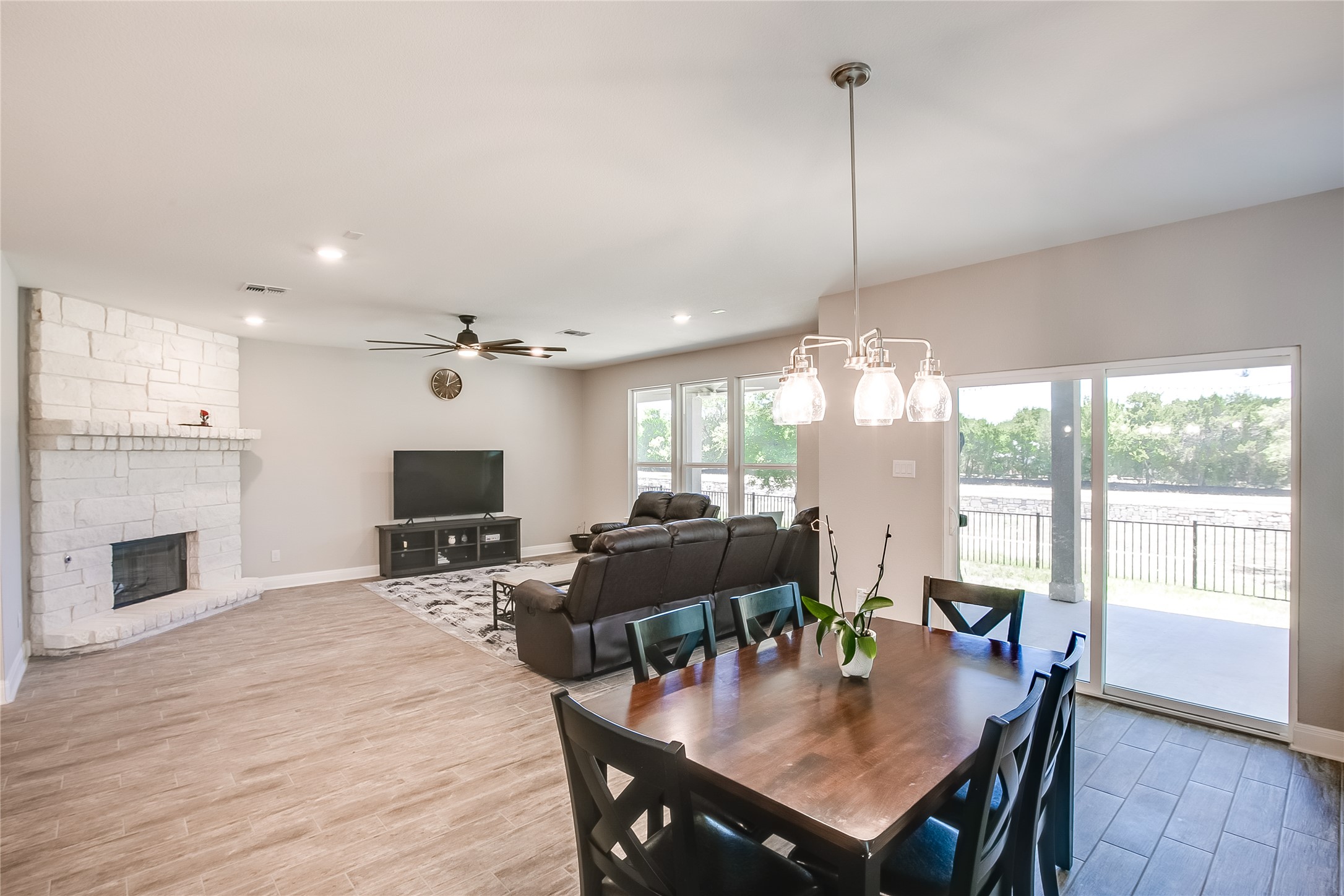 817 Desaix Drive Georgetown, TX 78628 - Photo 14 of 29