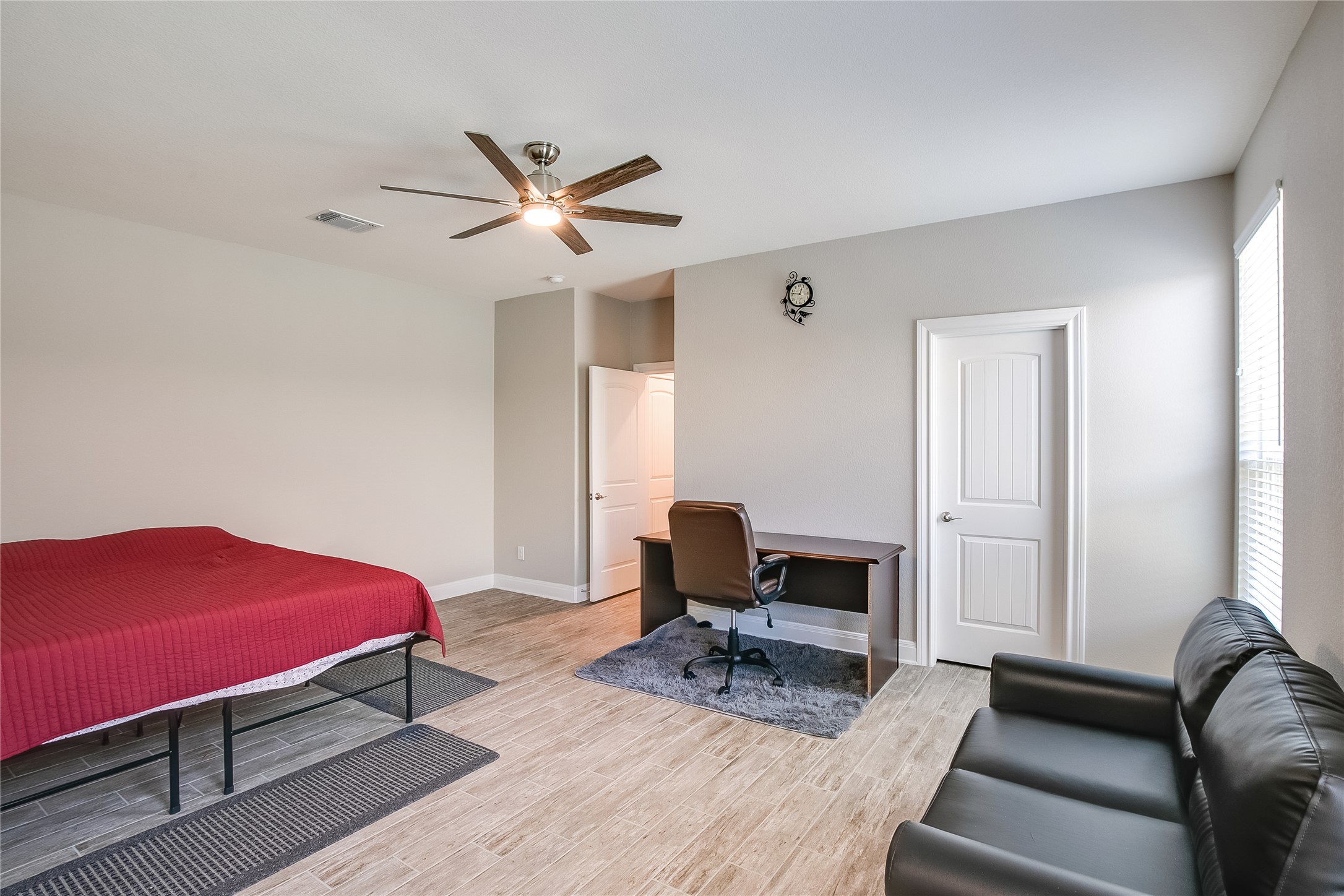 817 Desaix Drive Georgetown, TX 78628 - Photo 18 of 29