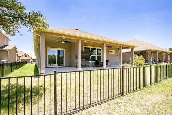 $2,200 | 817 Desaix Drive, Georgetown, TX 78628
