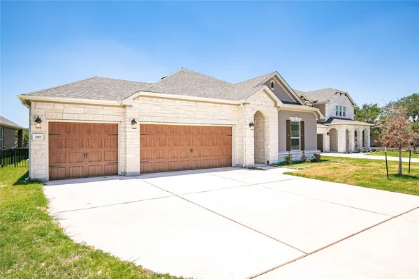 $2,200 | 817 Desaix Drive, Georgetown, TX 78628