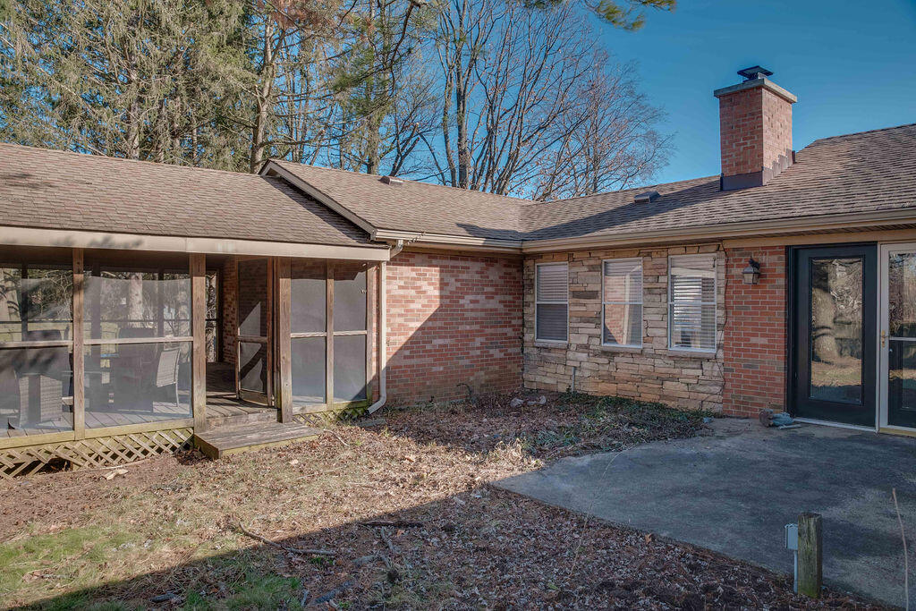 661 Squires Road Lexington, KY 40515 - Photo 37 of 40 THP_6923-661-squires-rd