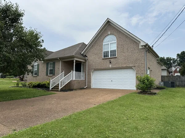 $2,395 | 224 Parrish Place, Mount Juliet, TN 37122