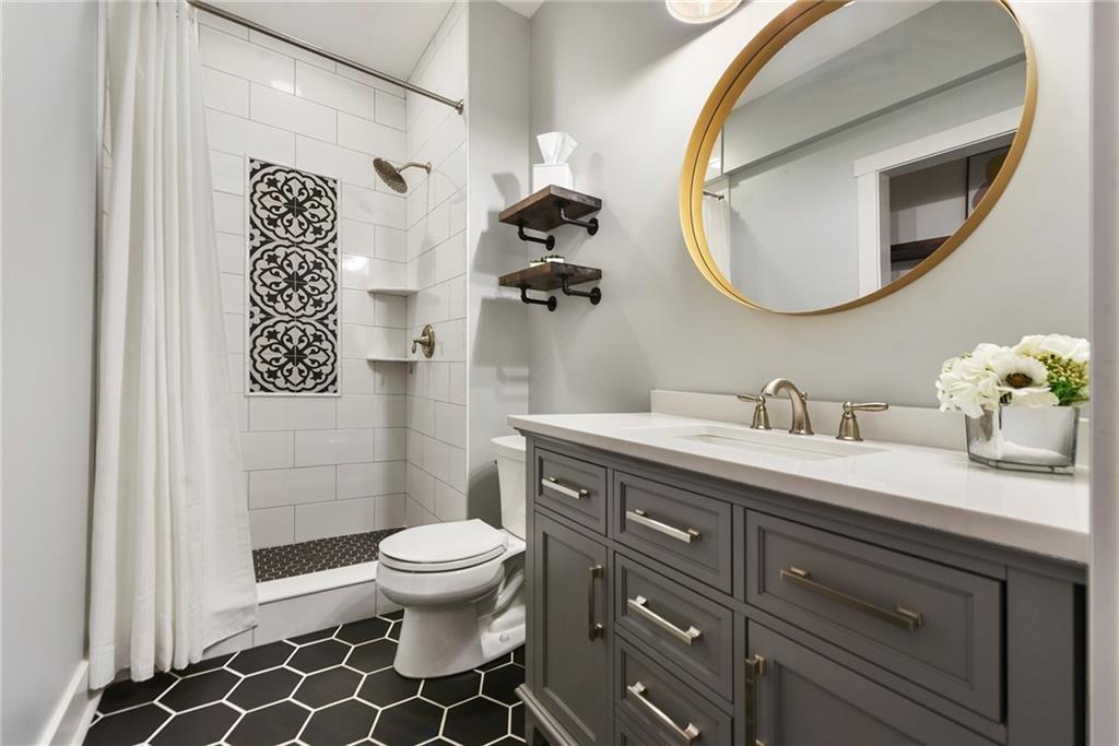 220 Bonnie View Drive Wexford, PA 15090 - Photo 38 of 50 Lower level full bath with sliding door access
