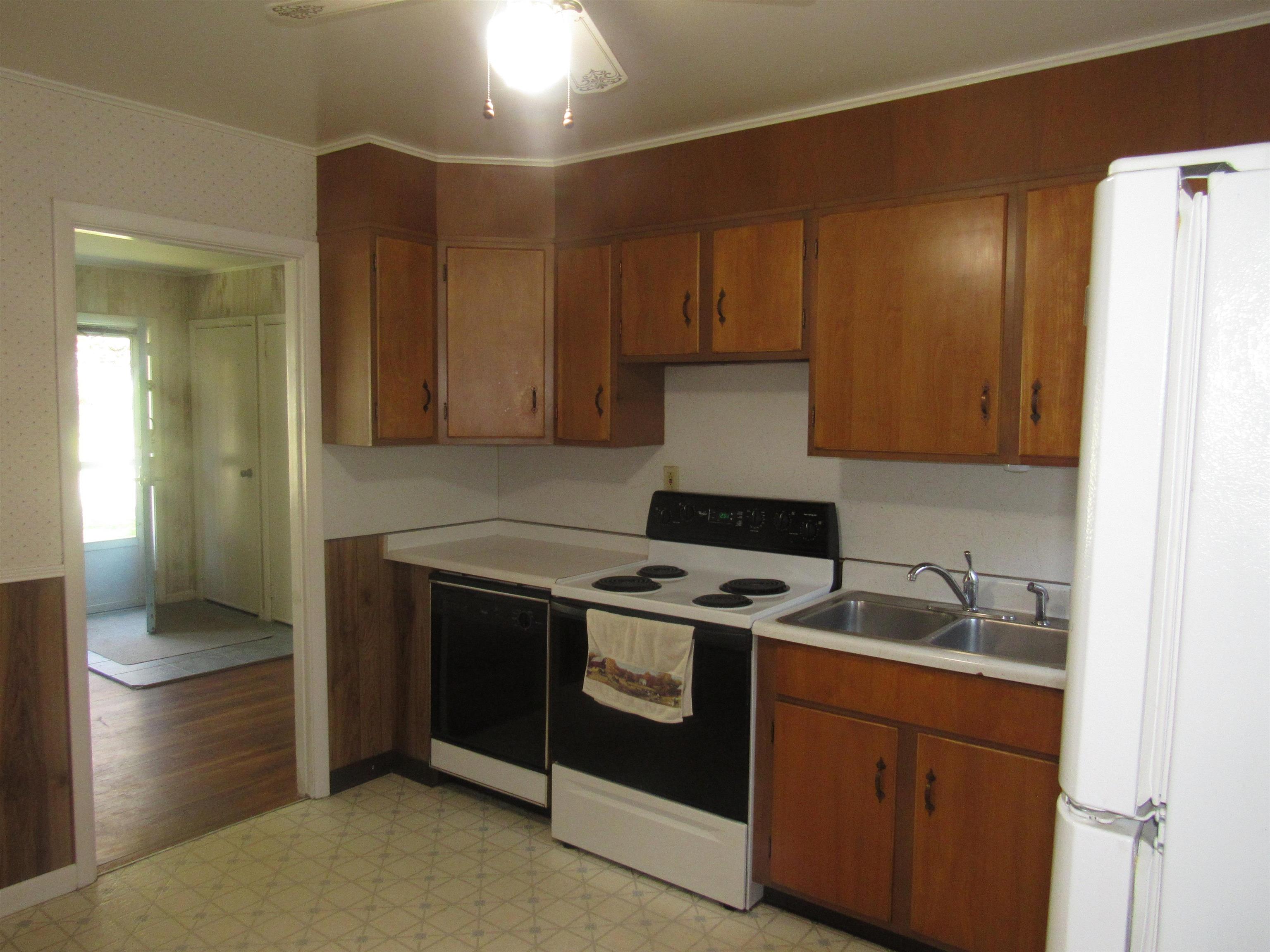 156 Sunset Drive St. Johnsbury, VT 05819 - Photo 25 of 34