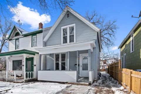 $200,000 | 953 Bradley Street, St. Paul, MN 55130