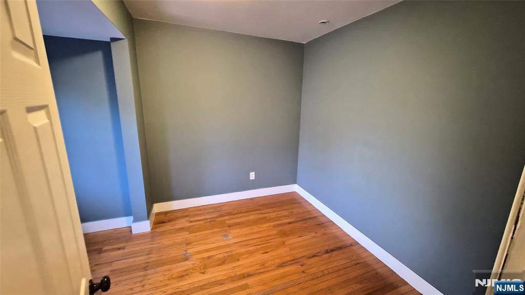 104 Wallington Avenue Wallington, NJ 07057 - Photo 11 of 20