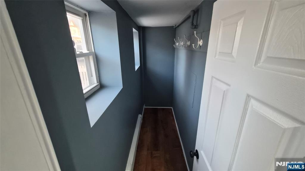 104 Wallington Avenue Wallington, NJ 07057 - Photo 3 of 20