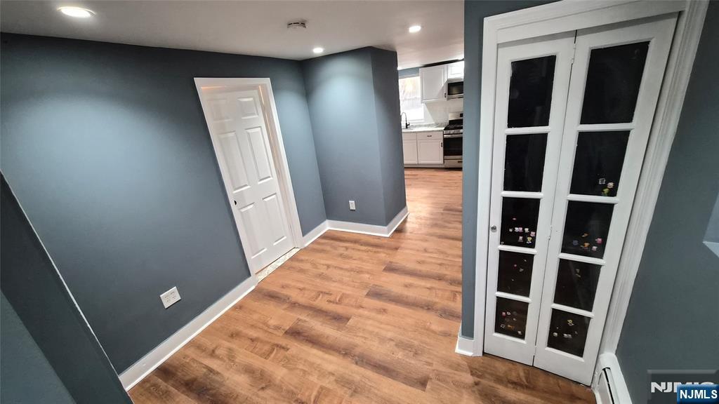 104 Wallington Avenue Wallington, NJ 07057 - Photo 4 of 20