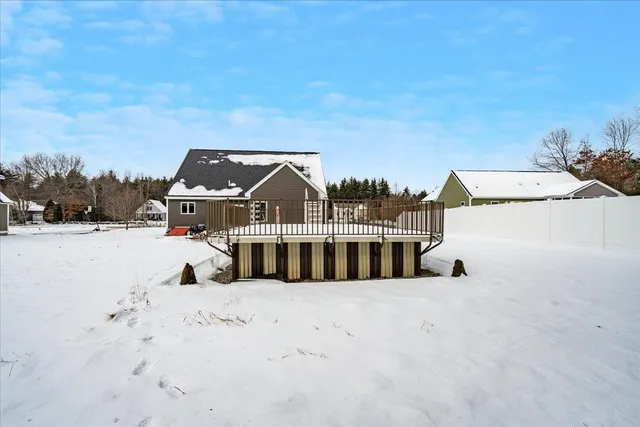 $700,000 | 18 Memory Lane, Loudon, NH 03307