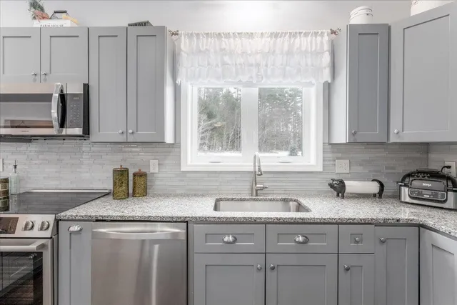 $700,000 | 18 Memory Lane, Loudon, NH 03307