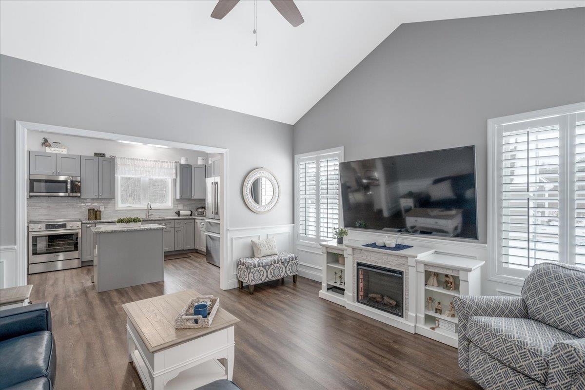 18 Memory Lane Loudon, NH 03307 - Photo 9 of 56