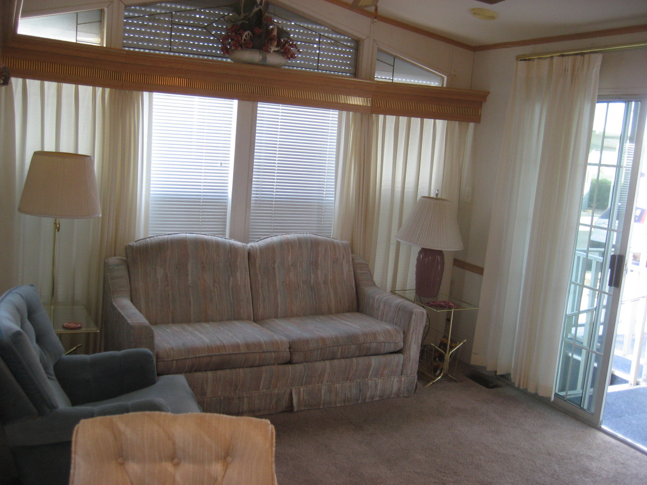 17200 West Bell Road, Unit 1191 Surprise, AZ 85374 - Photo 2 of 10 Family Room