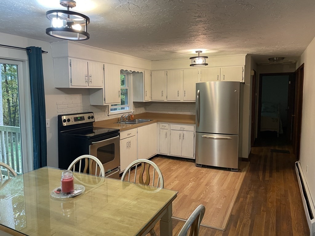 81 Hale Road Hubbardston, MA 01452 - Photo 3 of 36 Gallery Image 3