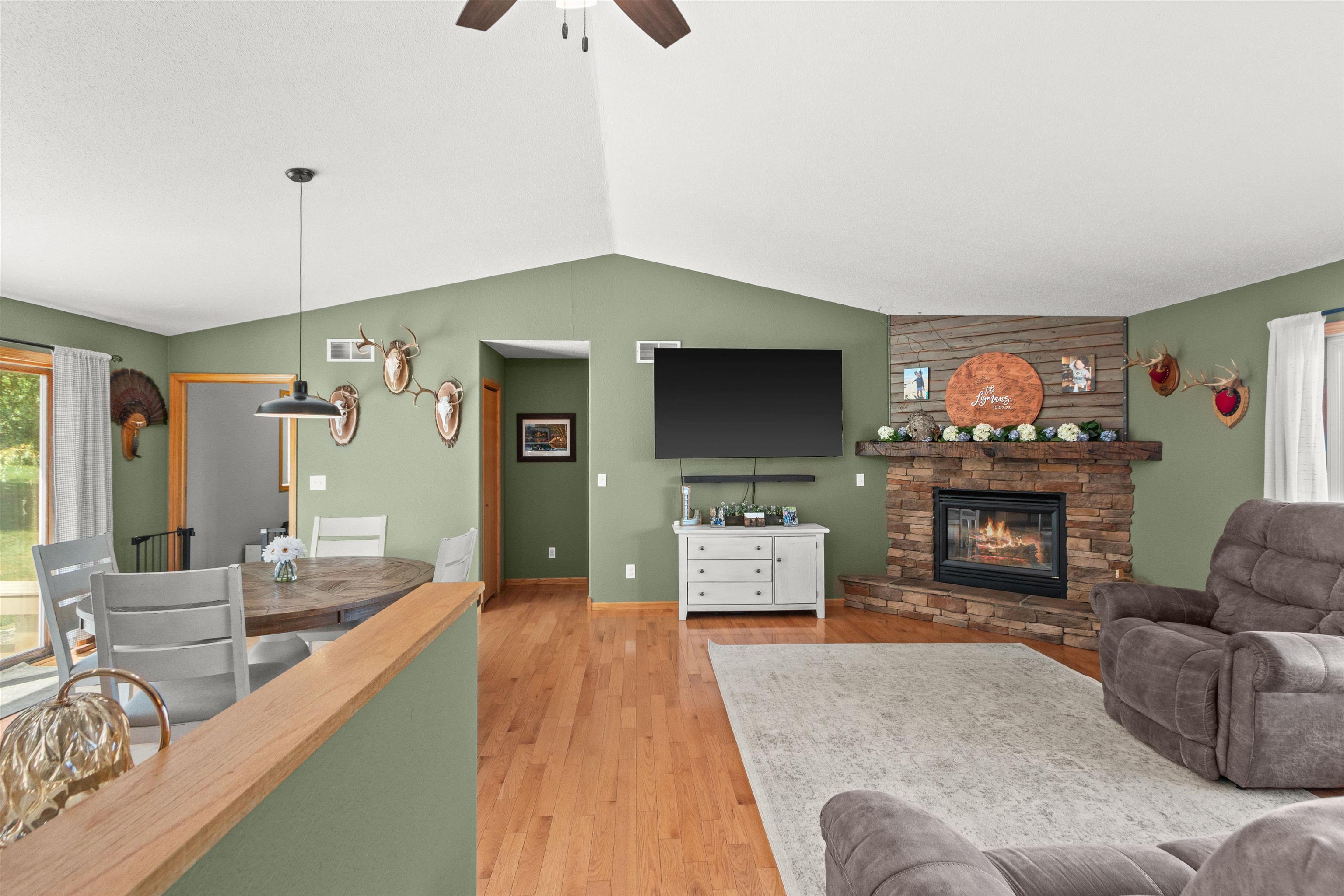8055 County Rd Z Custer, WI 54423 - Photo 10 of 60 Gallery Image 10