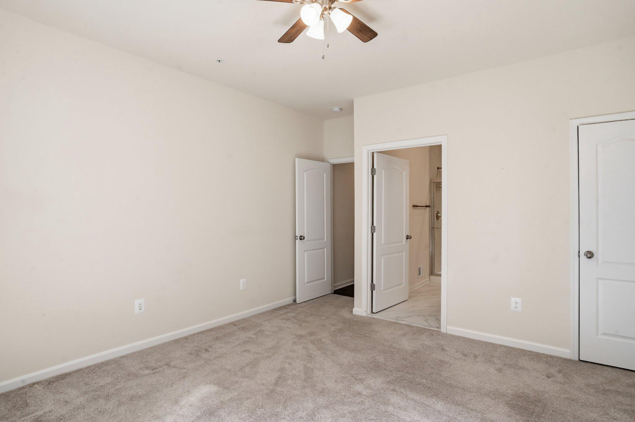 4755 South Polling House Road Harwood, MD 20776 - Photo 10 of 36 Spacious 2nd primary bedroom with natural light.