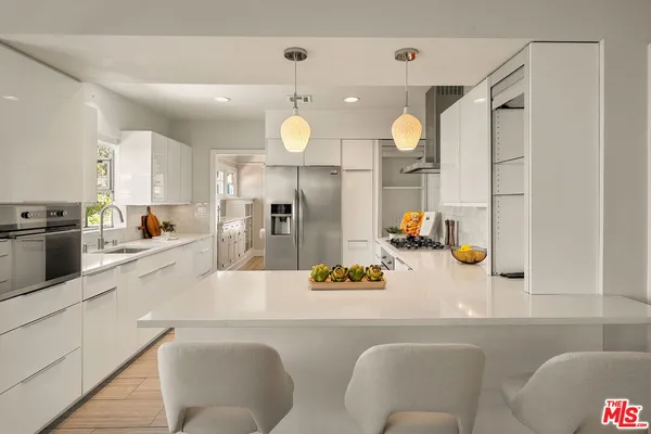 $1,395,000 | 5623 Beck Avenue, North Hollywood, CA 91601