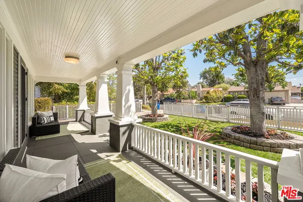 $1,395,000 | 5623 Beck Avenue, North Hollywood, CA 91601