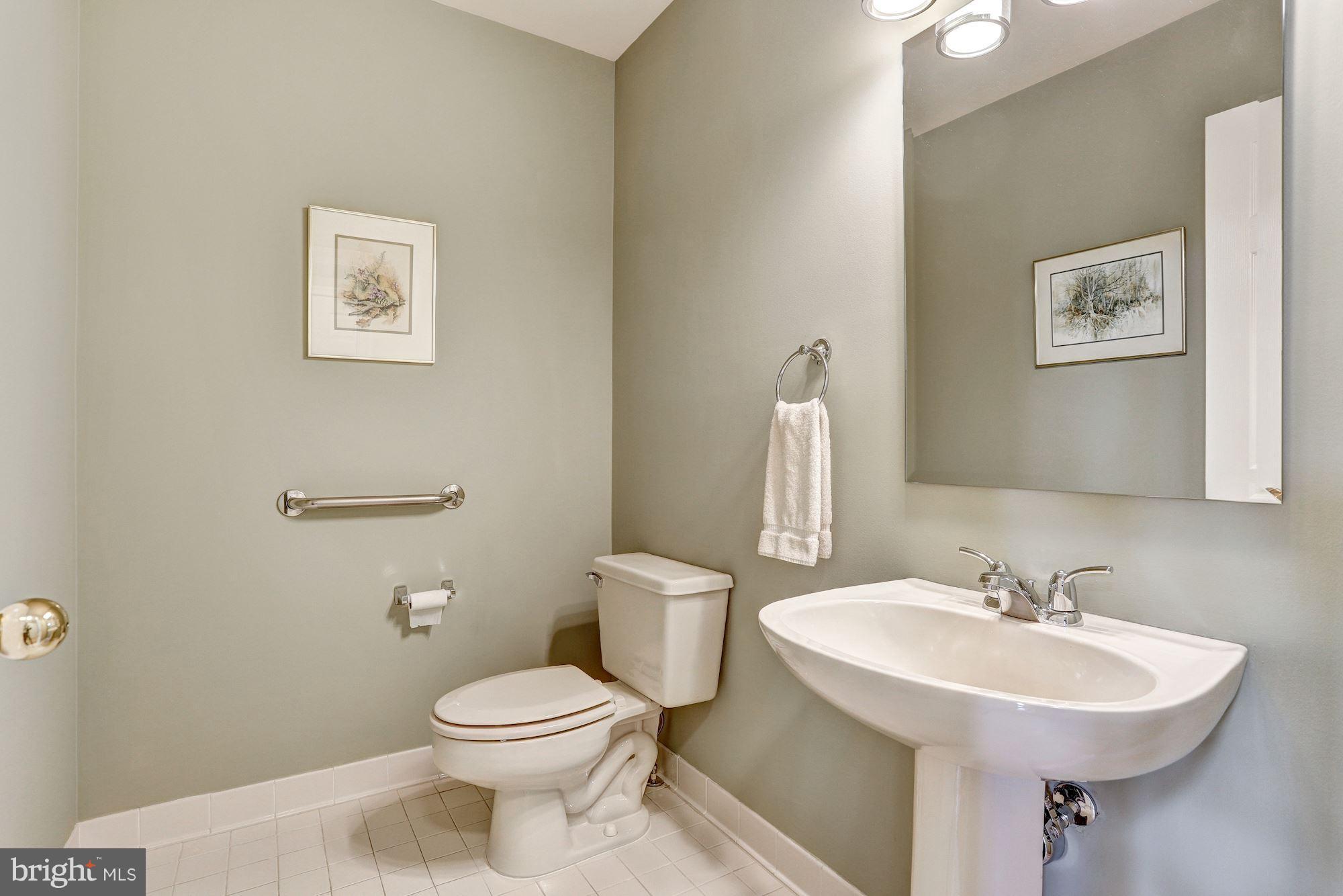 4524 Rutherford Way Dayton, MD 21036 - Photo 12 of 30 Powder Room