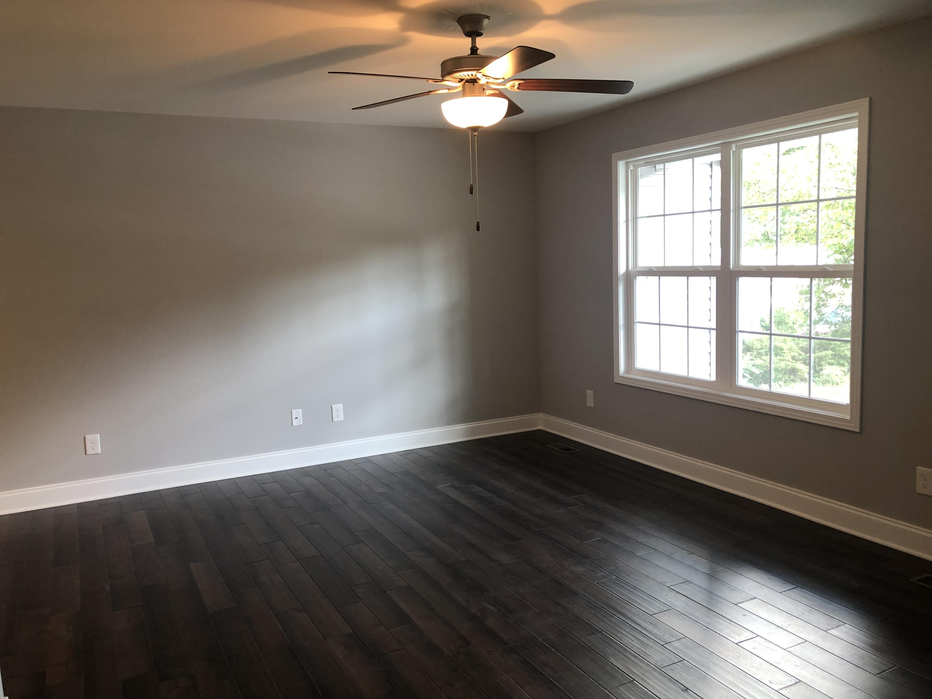 107 Euclid Place Oak Ridge, TN 37830 - Photo 3 of 17 6A884569-15BA-4ED4-B59F-292B345DBCA5