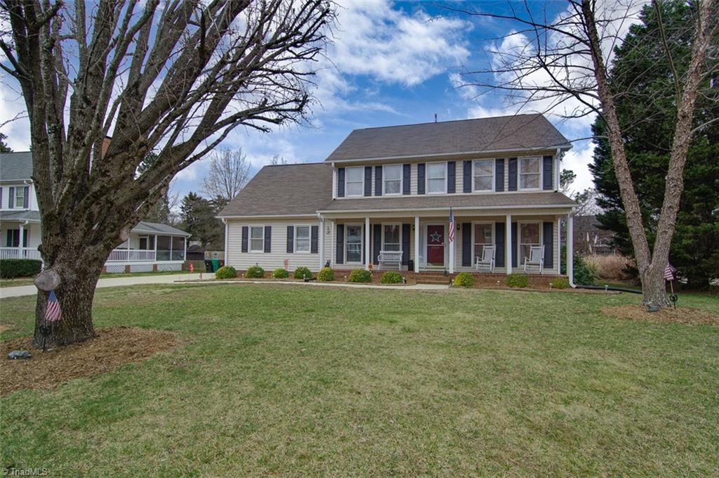 3909 Sandlewood Road High Point, NC 27265 - Photo 3 of 30 Gallery Image 3