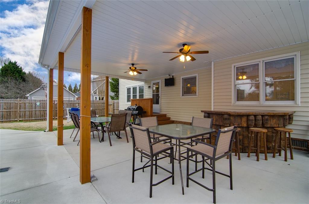 3909 Sandlewood Road High Point, NC 27265 - Photo 21 of 30 Gallery Image 21