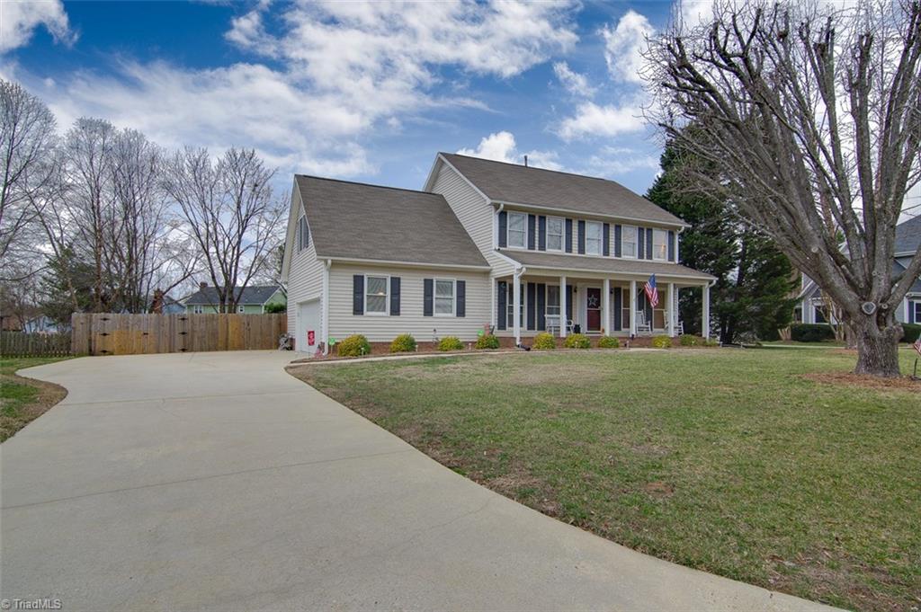 3909 Sandlewood Road High Point, NC 27265 - Photo 24 of 30 Gallery Image 24