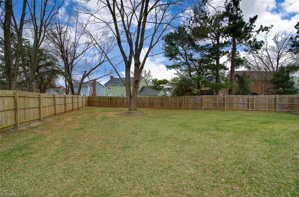 3909 Sandlewood Road High Point, NC 27265 - Photo 29 of 30 Gallery Image 29