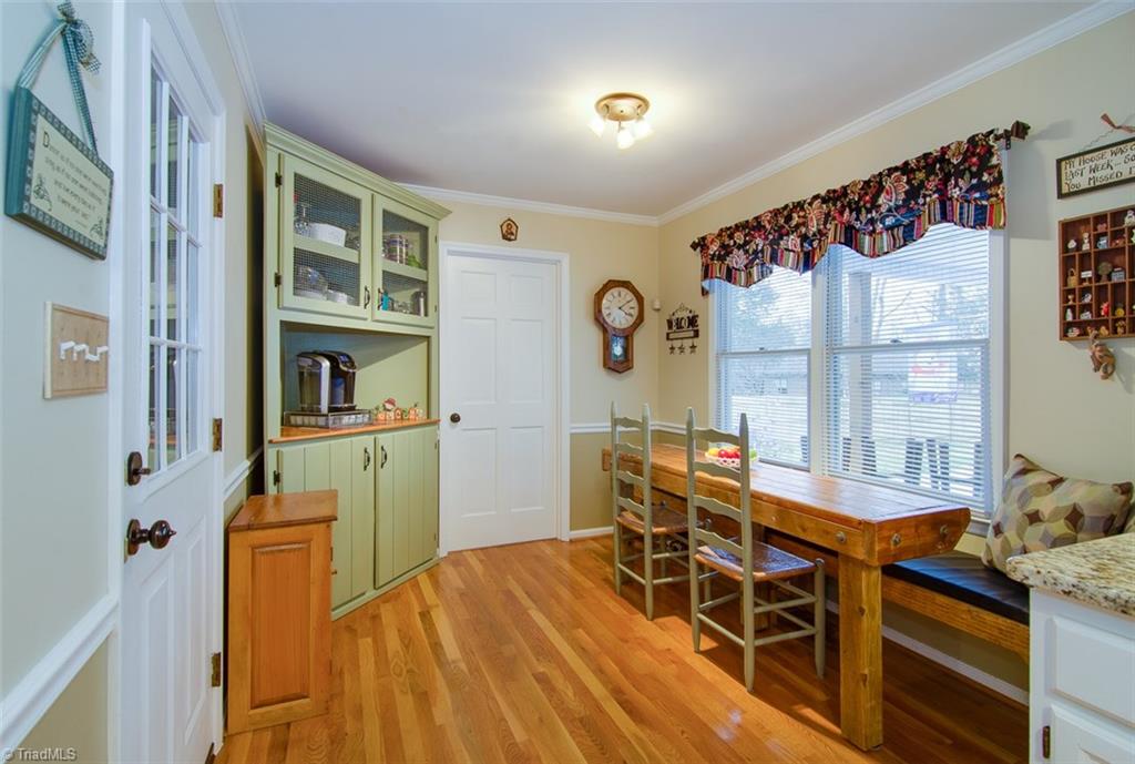 3909 Sandlewood Road High Point, NC 27265 - Photo 10 of 30 Gallery Image 10