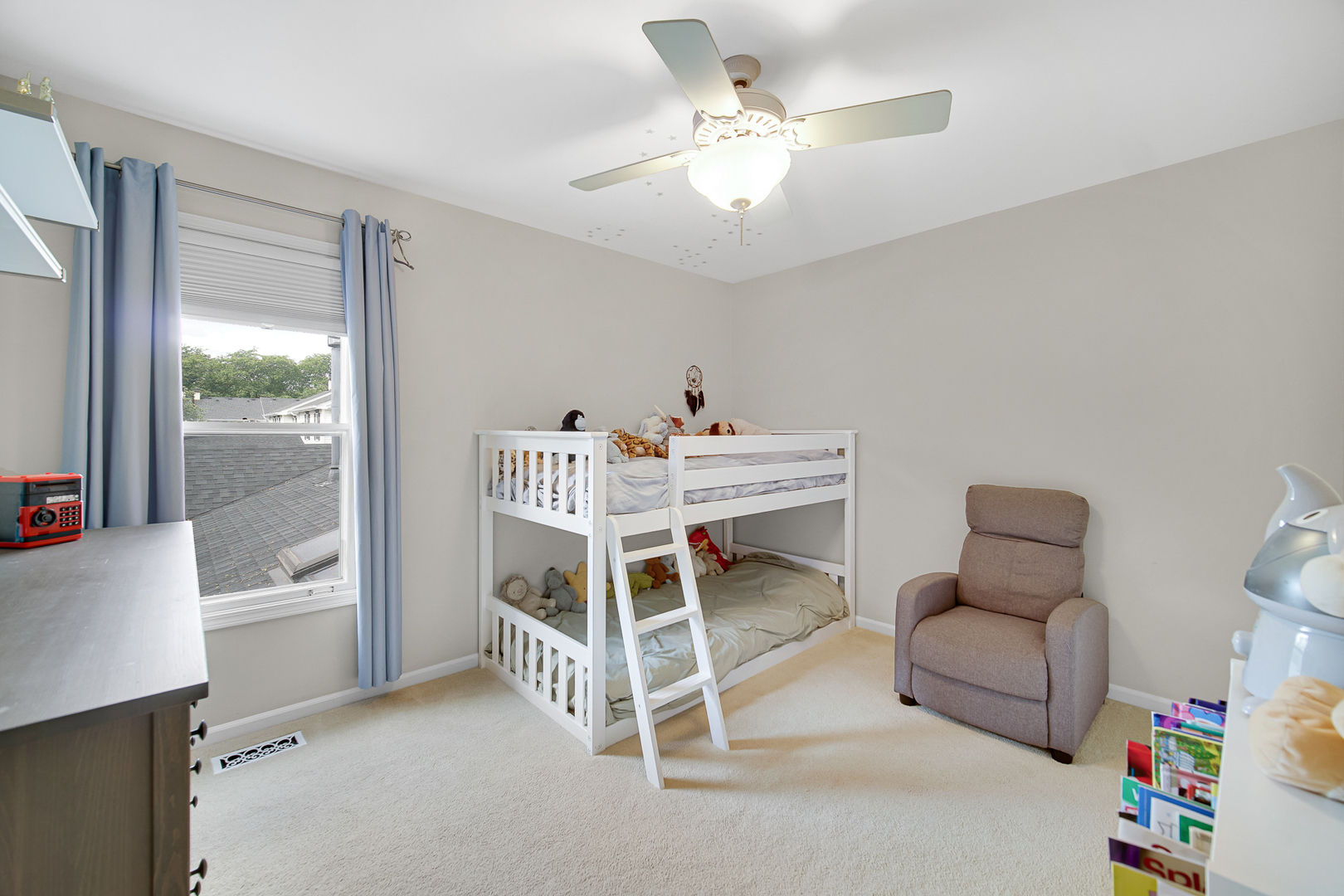 9054 Forestview Road Evanston, IL 60203 - Photo 27 of 40 Gallery Image 27