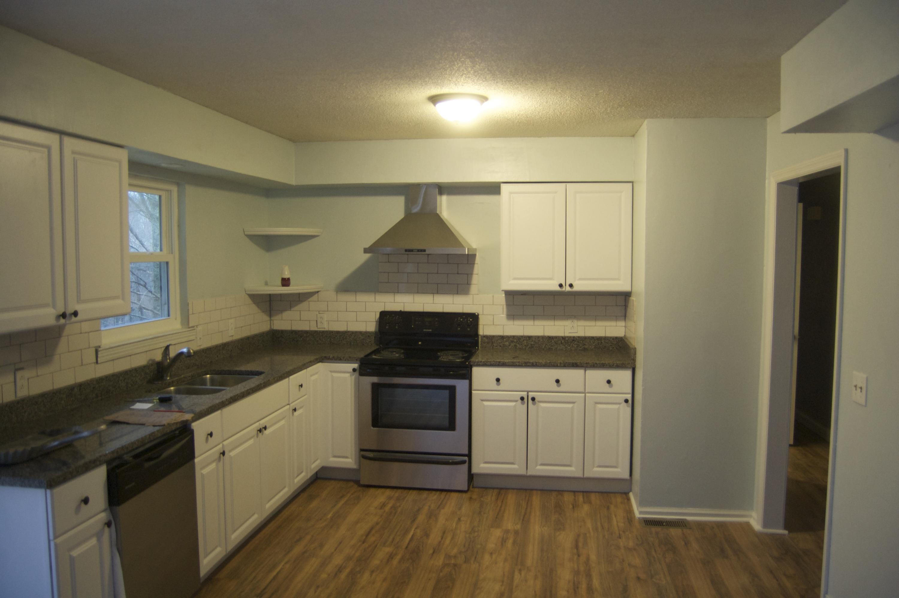 1019 Hill Crest Road Hixson, TN 37343 - Photo 8 of 56 DSC_0057