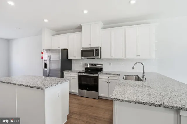 $3,700 | 1828 Park Avenue, Baltimore, MD 21217