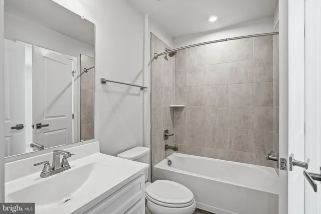 $3,700 | 1828 Park Avenue, Baltimore, MD 21217