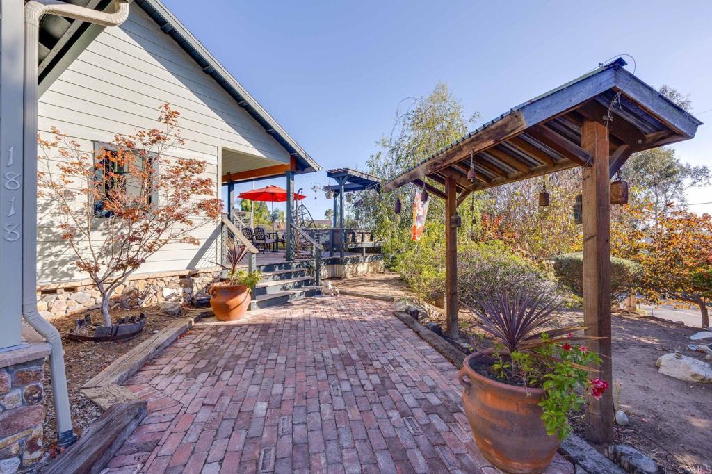 1818 Avocado Road Oceanside, CA 92054 - Photo 40 of 47