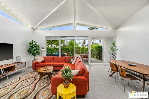$950,000 | 344 East Avenida Granada, Palm Springs, CA 92264
