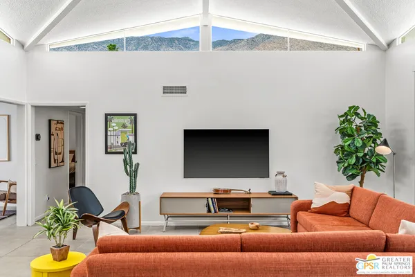 $950,000 | 344 East Avenida Granada, Palm Springs, CA 92264