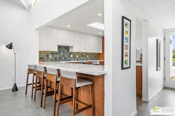 $950,000 | 344 East Avenida Granada, Palm Springs, CA 92264