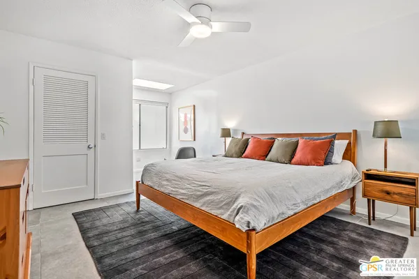 $950,000 | 344 East Avenida Granada, Palm Springs, CA 92264