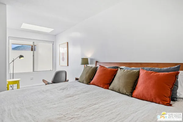 $950,000 | 344 East Avenida Granada, Palm Springs, CA 92264