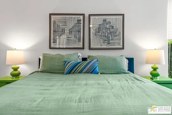 $950,000 | 344 East Avenida Granada, Palm Springs, CA 92264