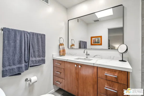 $950,000 | 344 East Avenida Granada, Palm Springs, CA 92264