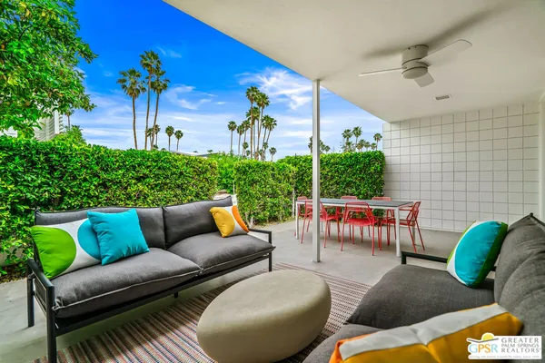 $950,000 | 344 East Avenida Granada, Palm Springs, CA 92264