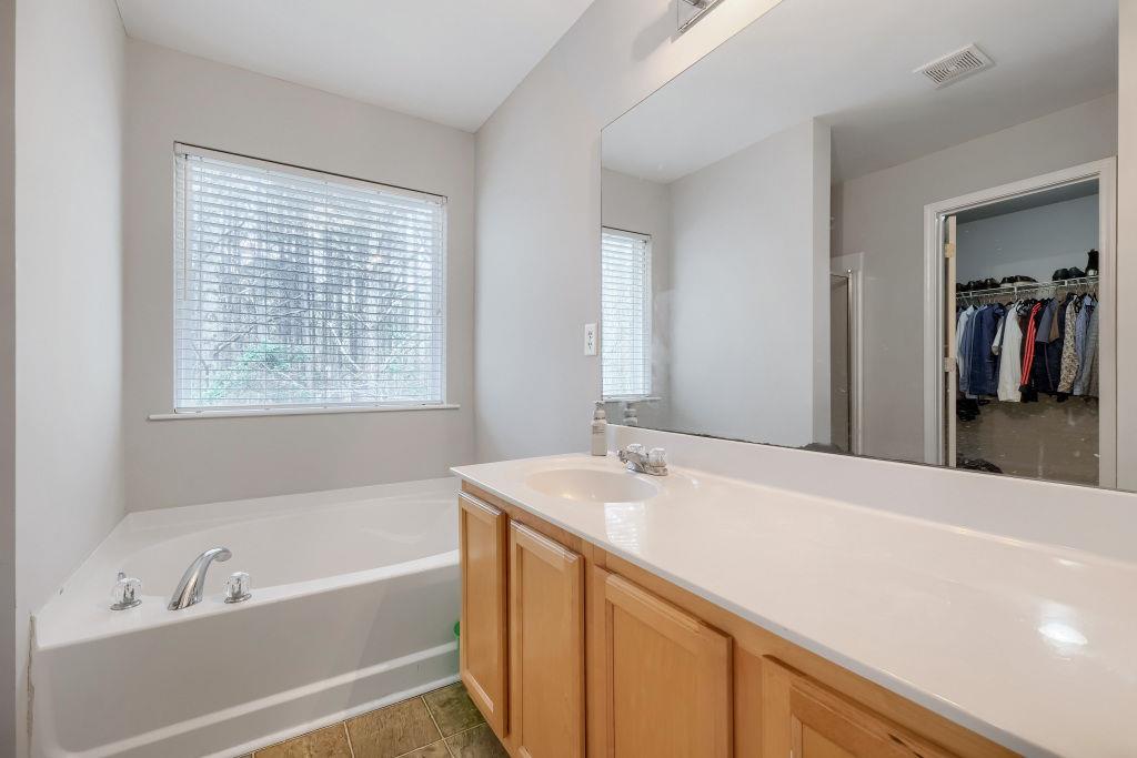 7583 Waverly Loop Fairburn, GA 30213 - Photo 19 of 37