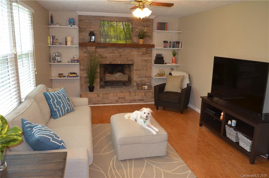 6715 Morganford Road Charlotte, NC 28211 - Photo 11 of 37