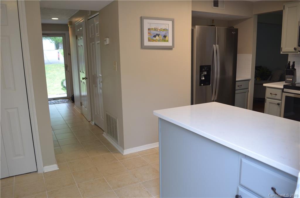 6715 Morganford Road Charlotte, NC 28211 - Photo 14 of 37