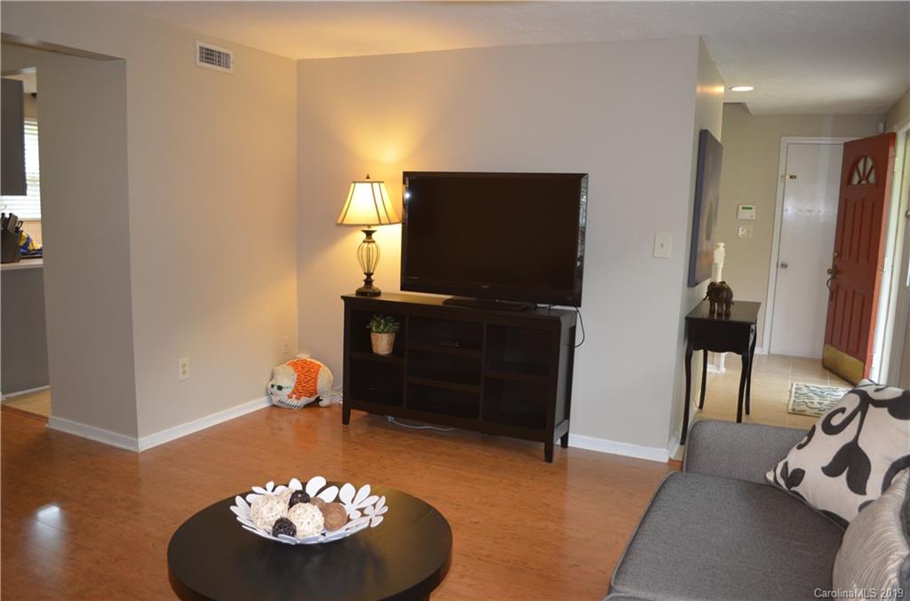 6715 Morganford Road Charlotte, NC 28211 - Photo 23 of 37