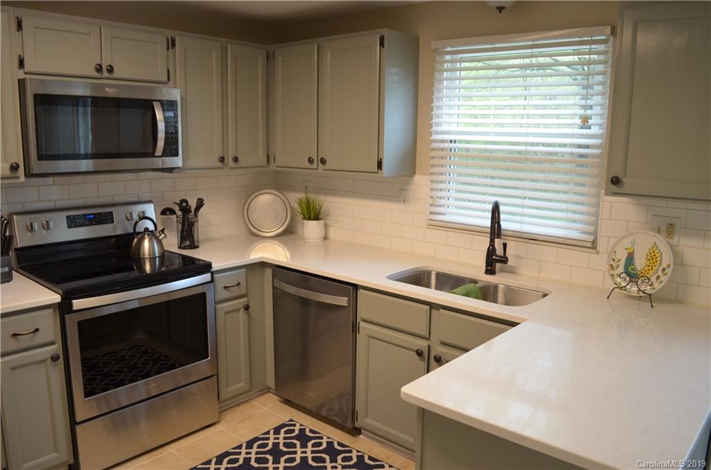 6715 Morganford Road Charlotte, NC 28211 - Photo 4 of 37