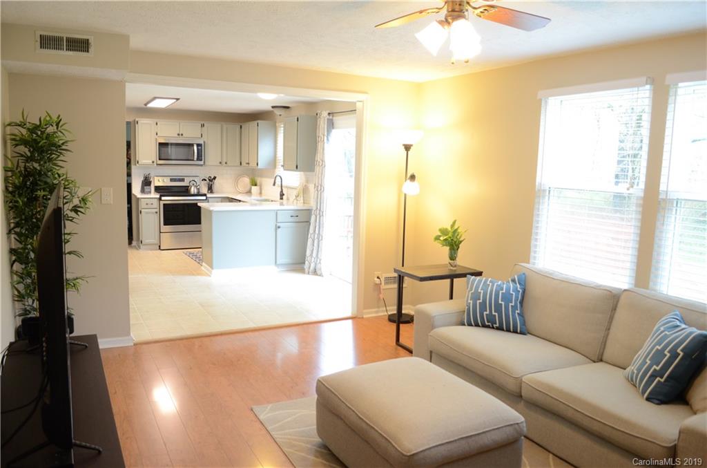 6715 Morganford Road Charlotte, NC 28211 - Photo 9 of 37