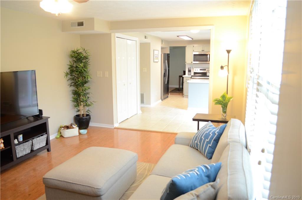 6715 Morganford Road Charlotte, NC 28211 - Photo 10 of 37