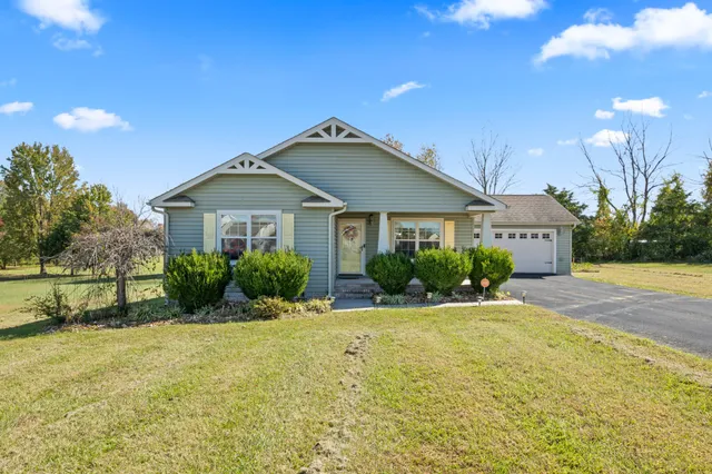 $349,900 | 128 Rustling Oaks Drive, Sparta, TN 38583
